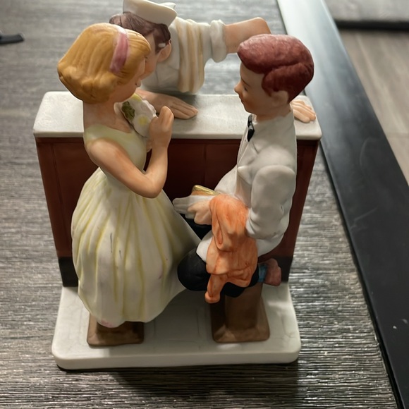 Norman Rockwell After the prom - Picture 3 of 9